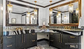 1717 Pine Lakes Ranch Dr, Cascade, ID 83611