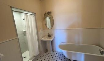 510 W Avenue B, Hico, TX 76457