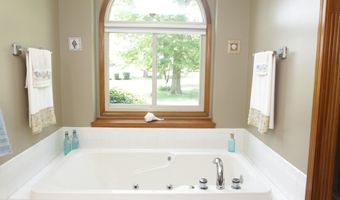 1739 S County Road 450 E, Avon, IN 46123