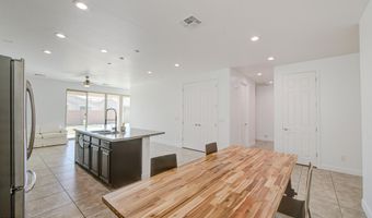 929 E OVERLIN Ln, Avondale, AZ 85323