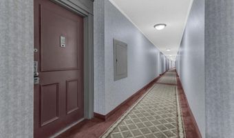 1225 MARTHA CUSTIS Dr 914, Alexandria, VA 22302