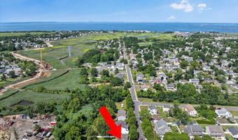 248 Church St, Belford, NJ 07718