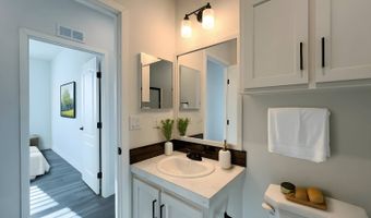 275 S WORTHINGTON St 124, Spring Valley, CA 91977
