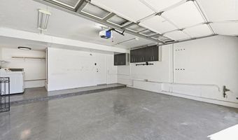 2070 Tiffany Dr, Oceanside, CA 92056