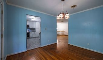49 Canterbury Dr, Athens, OH 45701