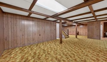 6 Helmsdale Ct, Ballwin, MO 63011