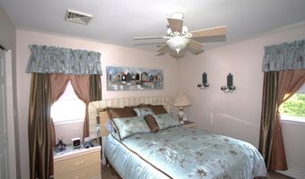 1 Arc Ct, Absecon, NJ 08201