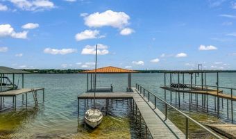 712 W Lake Dr, Weatherford, TX 76087