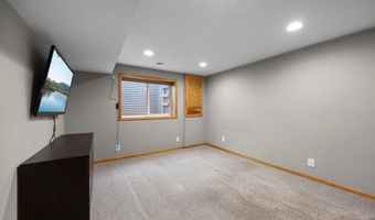 10390 64th St NE, Albertville, MN 55301