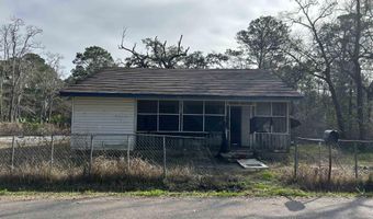 9045 W RABBY St, Bayou La Batre, AL 36509