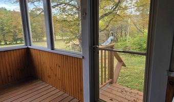 158 Macintosh Hill Rd, Bethel, VT 05032