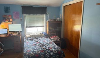 202 W 39TH St, Reading, PA 19606
