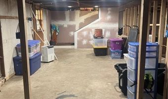 6 Eldorado Dr, Johnston, RI 02919