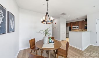 3825 Picasso Ct, Charlotte, NC 28205