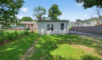 340 Hillcrest Blvd, Ballwin, MO 63021