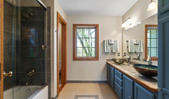 12581 Dover Dr, Apple Valley, MN 55124