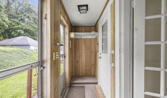 34-36 Crandall St, Adams, MA 01220