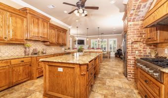 230 Eastwood Dr, Brandon, MS 39042