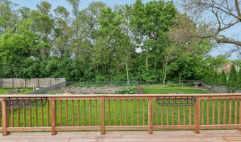 40511 N Minena St, Antioch, IL 60002