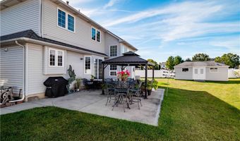 658 Nicole Dr, Amherst, OH 44001