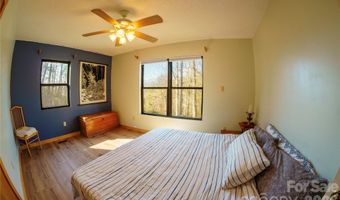 84 Forest Trl, Balsam Grove, NC 28708
