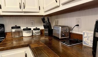 1012 Lincoln Dr, Sulphur Springs, TX 75482