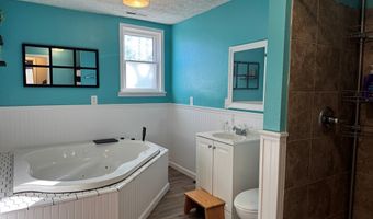 1320 Lake Dr, Ashland, OH 44805