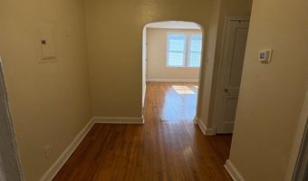 312 SE 34TH St SE 1, Washington, DC 20019