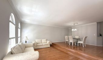 5287 BALLYCASTLE Cir, Alexandria, VA 22315