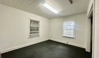 1102 N Hutchinson, Adel, GA 31620
