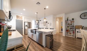 411 Calabrese St, Fallbrook, CA 92028