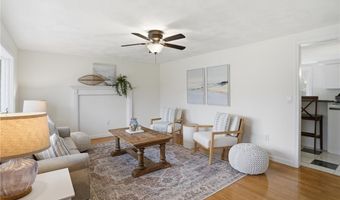 49 Roosevelt Dr, Bristol, RI 02809