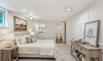 4405 COMMERCIAL St, Astoria, OR 97103