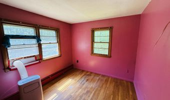 77 Griswold Dr, Rockingham, VT 05101