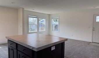 1 Corral Ln #37, Ashland, OR 97520