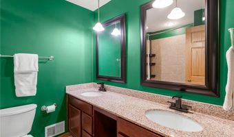 6684 133rd St W, Apple Valley, MN 55124