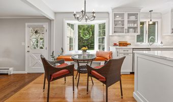 475 Riverside Dr, Cheshire, CT 06410
