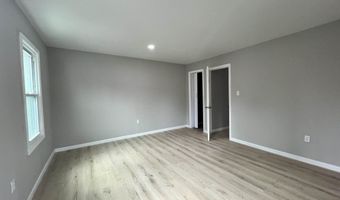 21 S Spray Ave, Atlantic City, NJ 08401
