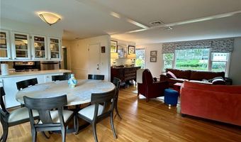 19 Terrace Dr, East Greenwich, RI 02818