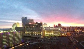526 Pacific Ave 2004, Atlantic City, NJ 08401