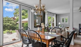 43 Sherman St, Newport, RI 02840