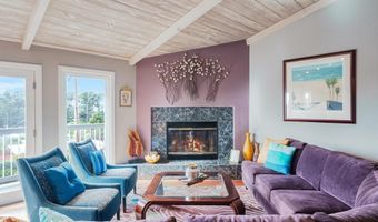 445 Monterey Dr, Aptos, CA 95003