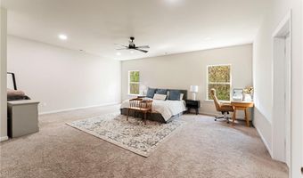 124 Cummings Ct, Ball Ground, GA 30107