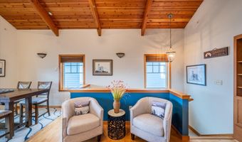 1323 VILLAGE Loop, Bandon, OR 97411