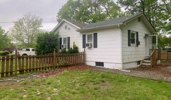 97 Vine St, Bayville, NJ 08721