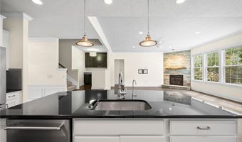 85 Brighton Dr, Aurora, OH 44202