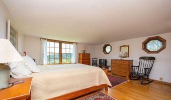 57 Darling Ln, Barnet, VT 05821