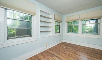 822 7th St, Ames, IA 50010