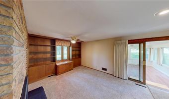 308 Ridge Rd, Albert Lea, MN 56007