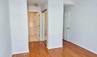 6607 NETTIES Ln 1601, Alexandria, VA 22315